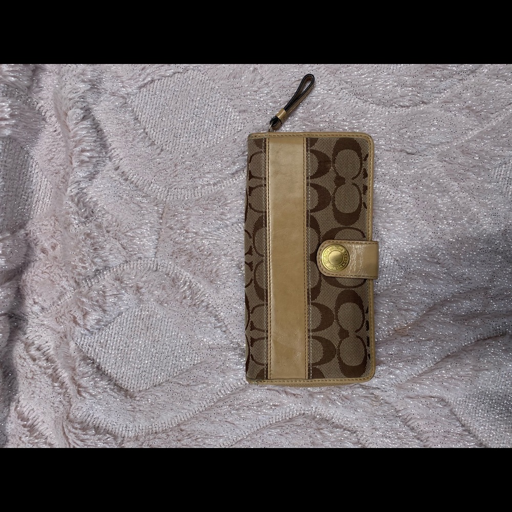 Coach wallet